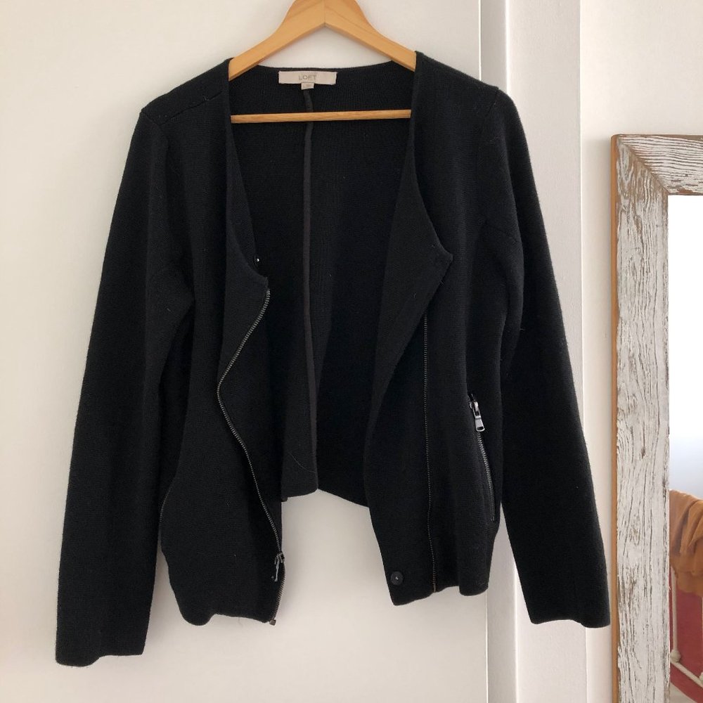 Ann Taylor Loft Black Zippered Blazer Size L